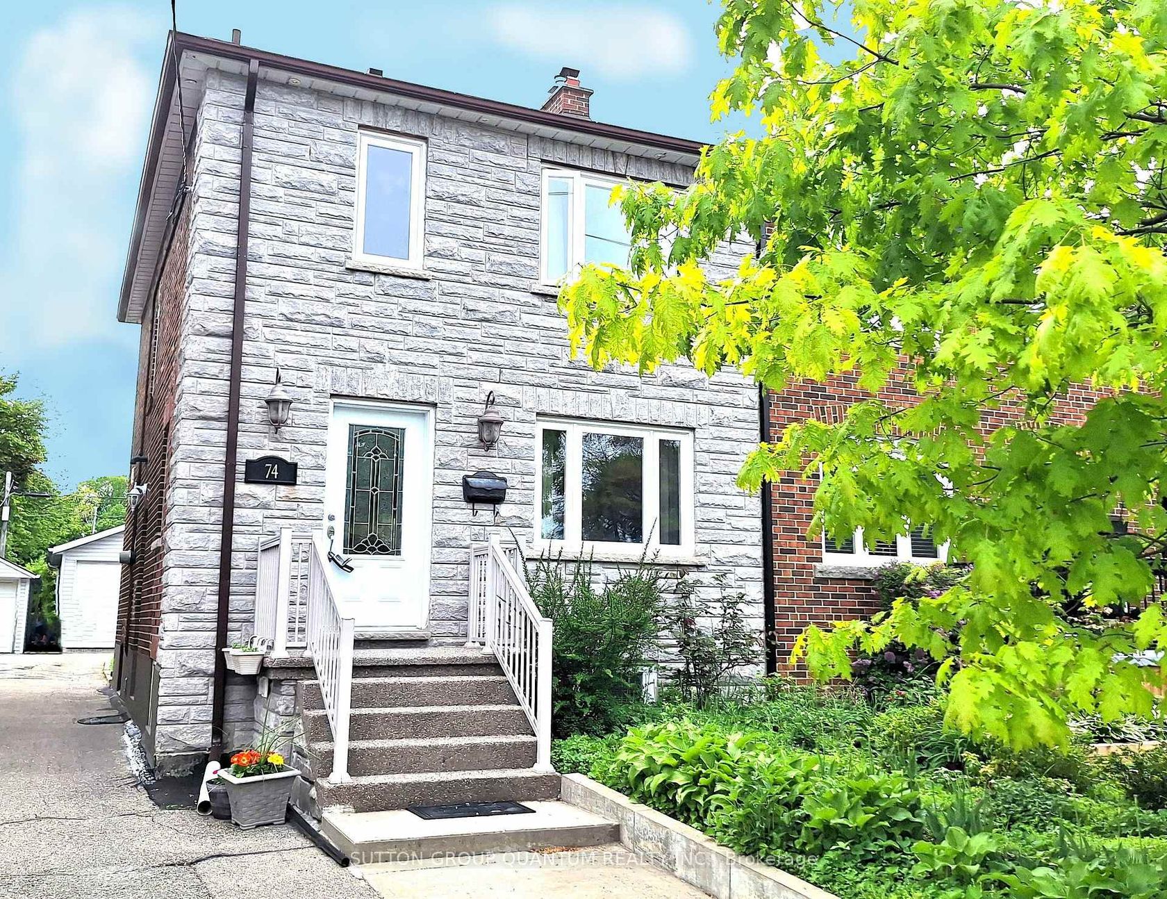 74 Cliff Street, Smythe, Toronto 