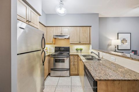 Photo 15 at 210 - 485 Rosewell Avenue, Lawrence Park South, Toronto