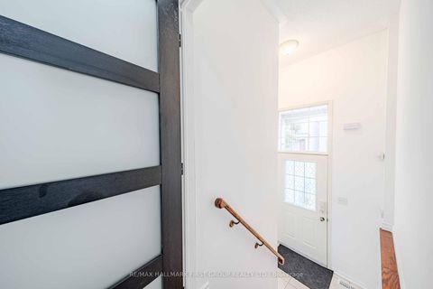 Photo 5 at 19 Kidd Terrace, York University Heights, Toronto