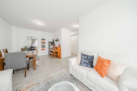 Photo 10 at 19 Kidd Terrace, York University Heights, Toronto