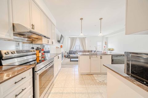Photo 26 at 19 Kidd Terrace, York University Heights, Toronto