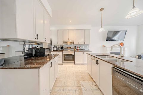 Photo 27 at 19 Kidd Terrace, York University Heights, Toronto