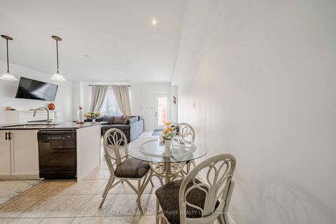 Photo 31 at 19 Kidd Terrace, York University Heights, Toronto