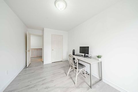 Photo 39 at 19 Kidd Terrace, York University Heights, Toronto