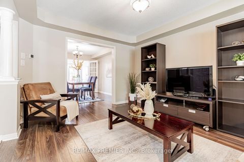 Photo 5 at 215 Equator Crescent, Vellore Village, Vaughan