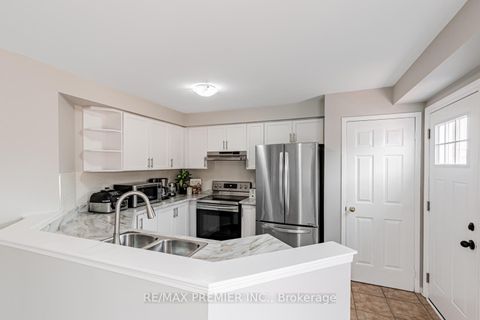 Photo 13 at 215 Equator Crescent, Vellore Village, Vaughan