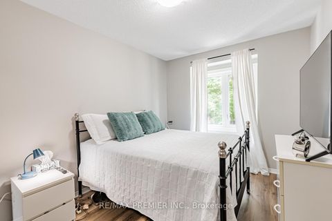 Photo 21 at 215 Equator Crescent, Vellore Village, Vaughan