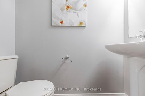 Photo 30 at 215 Equator Crescent, Vellore Village, Vaughan