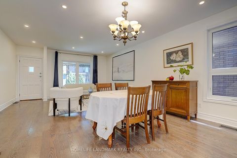 Photo 5 at 596 Palmerston Avenue, Annex, Toronto