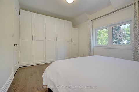 Photo 11 at 596 Palmerston Avenue, Annex, Toronto