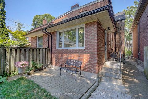Photo 24 at 596 Palmerston Avenue, Annex, Toronto