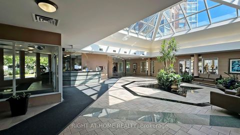 Photo 2 at 904 - 7 Concorde Place, Don Mills, Toronto