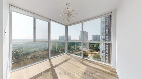 Photo 7 at 904 - 7 Concorde Place, Don Mills, Toronto