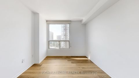 Photo 14 at 904 - 7 Concorde Place, Don Mills, Toronto