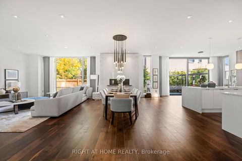 Photo 5 at 15 Fairmeadow Avenue, Windfields, Toronto