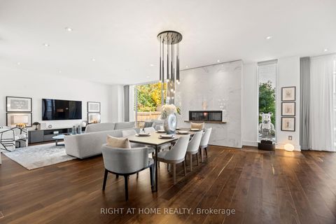 Photo 6 at 15 Fairmeadow Avenue, Windfields, Toronto