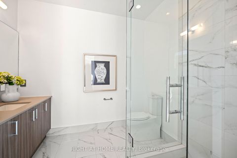 Photo 29 at 15 Fairmeadow Avenue, Windfields, Toronto