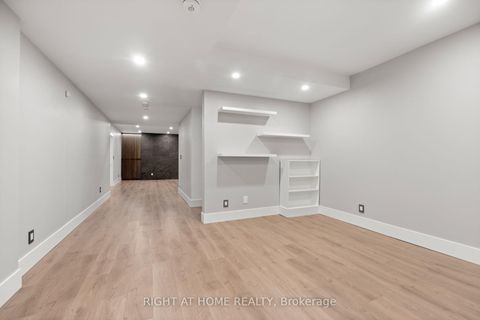 Photo 32 at 15 Fairmeadow Avenue, Windfields, Toronto