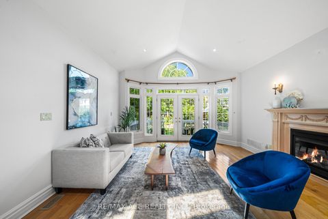 Photo 3 at 24 Abitibi Avenue, Newtonbrook East, Toronto