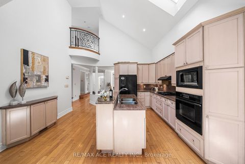 Photo 20 at 24 Abitibi Avenue, Newtonbrook East, Toronto