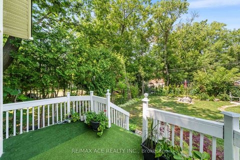 Photo 37 at 24 Abitibi Avenue, Newtonbrook East, Toronto