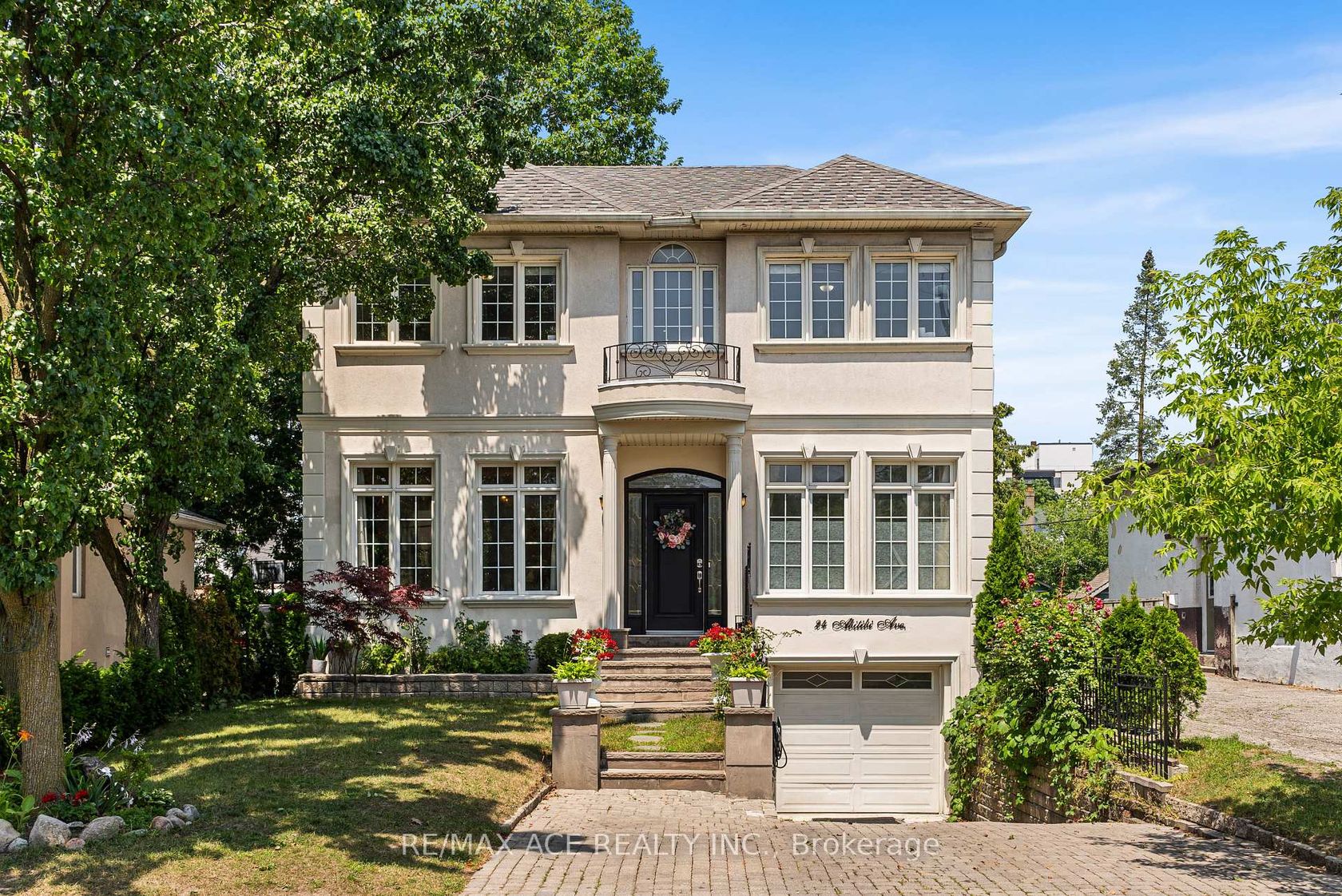 24 Abitibi Avenue, Newtonbrook East, Toronto 