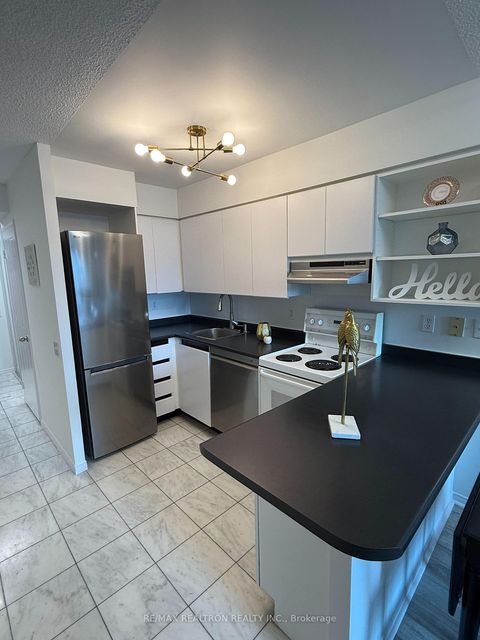 Photo 6 at 1701 - 750 Bay Street, Bay Street Corridor, Toronto Photo 6 at 1701 - 750 Bay Street, Bay Street Corridor, Toronto