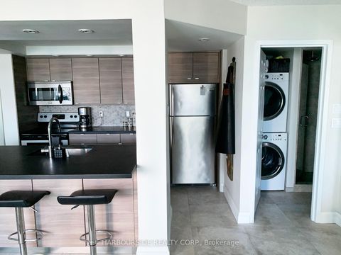 Photo 13 at 2901 - 77 Harbour Square, Waterfront Communities C1, Toronto