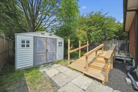 Photo 18 at 10 Mendip Crescent, Dorset Park, Toronto