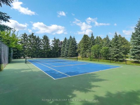 Photo 33 at 312 - 91 Townsgate Drive, Yorkhill, Vaughan