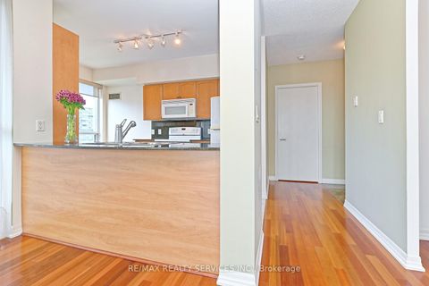 Photo 8 at Suite 1309 - 38 Fontenay Court, Humber Valley, Toronto