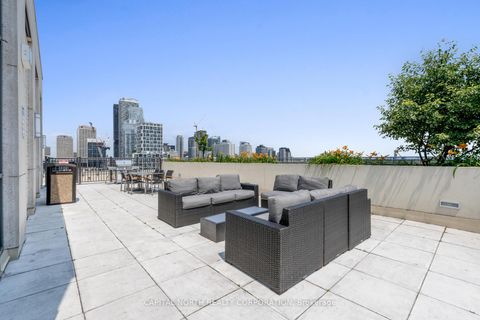 Photo 13 at 416 - 23 Glebe Road W, Eglinton, Toronto