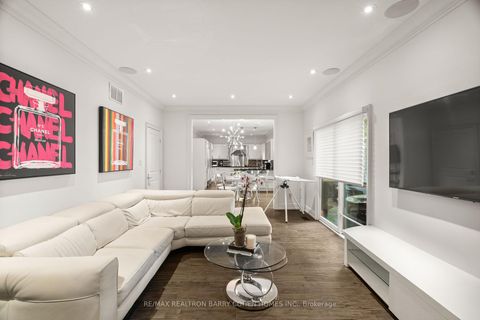 Photo 12 at 566 Castlefield Avenue, Forest Hill North, Toronto