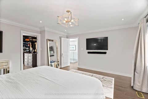 Photo 19 at 566 Castlefield Avenue, Forest Hill North, Toronto