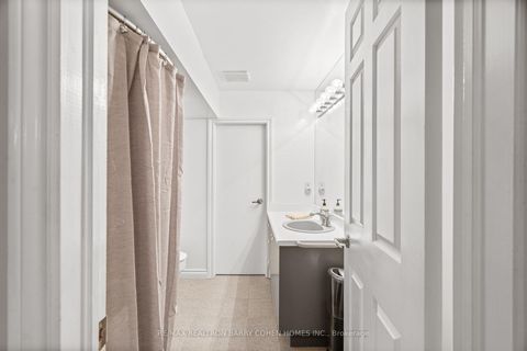 Photo 26 at 566 Castlefield Avenue, Forest Hill North, Toronto
