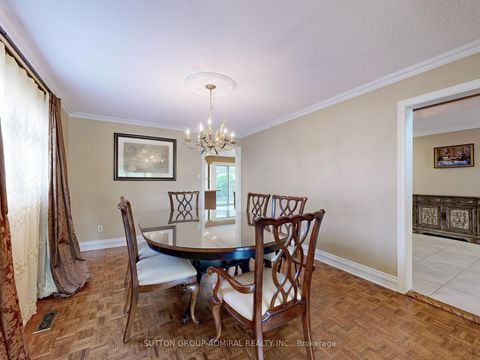 Photo 5 at 236 Russet Way, East Woodbridge, Vaughan