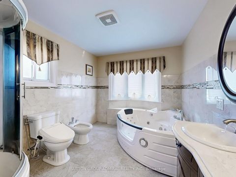 Photo 19 at 236 Russet Way, East Woodbridge, Vaughan