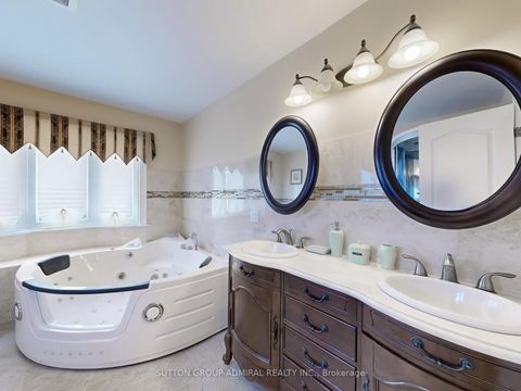 Photo 20 at 236 Russet Way, East Woodbridge, Vaughan