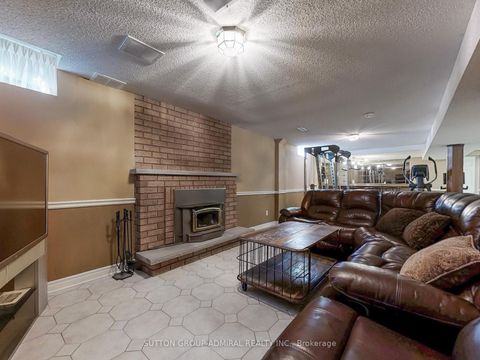 Photo 31 at 236 Russet Way, East Woodbridge, Vaughan