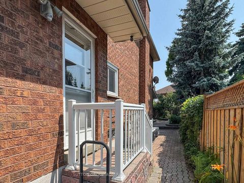 Photo 43 at 236 Russet Way, East Woodbridge, Vaughan