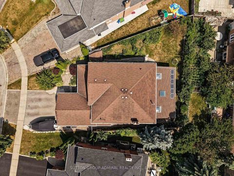 Photo 49 at 236 Russet Way, East Woodbridge, Vaughan