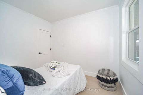 Photo 20 at 1360 Woodbine Avenue, East York, Toronto