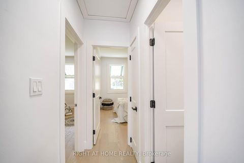 Photo 22 at 1360 Woodbine Avenue, East York, Toronto