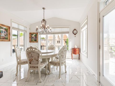 Photo 13 at 8 Sachet Drive, Oak Ridges Lake Wilcox, Richmond Hill
