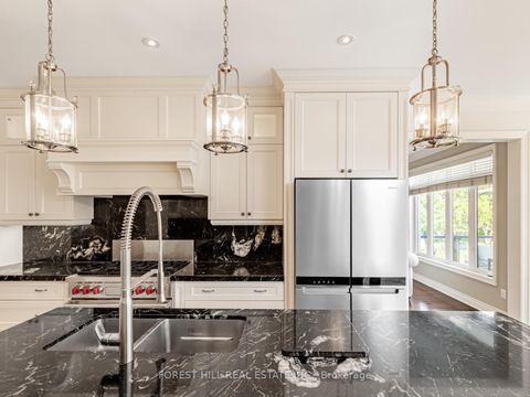 Photo 14 at 8 Sachet Drive, Oak Ridges Lake Wilcox, Richmond Hill