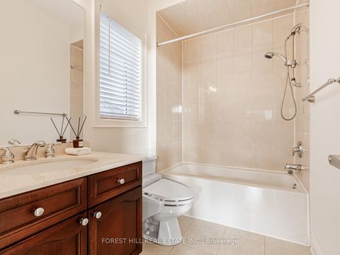 Photo 28 at 8 Sachet Drive, Oak Ridges Lake Wilcox, Richmond Hill