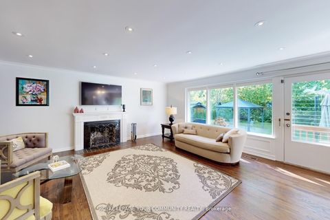 Photo 6 at 118 Betty Ann Drive, Willowdale West, Toronto