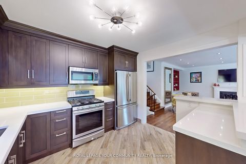 Photo 13 at 118 Betty Ann Drive, Willowdale West, Toronto