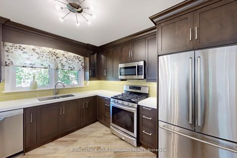 Photo 18 at 118 Betty Ann Drive, Willowdale West, Toronto