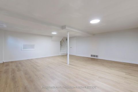 Photo 36 at 118 Betty Ann Drive, Willowdale West, Toronto